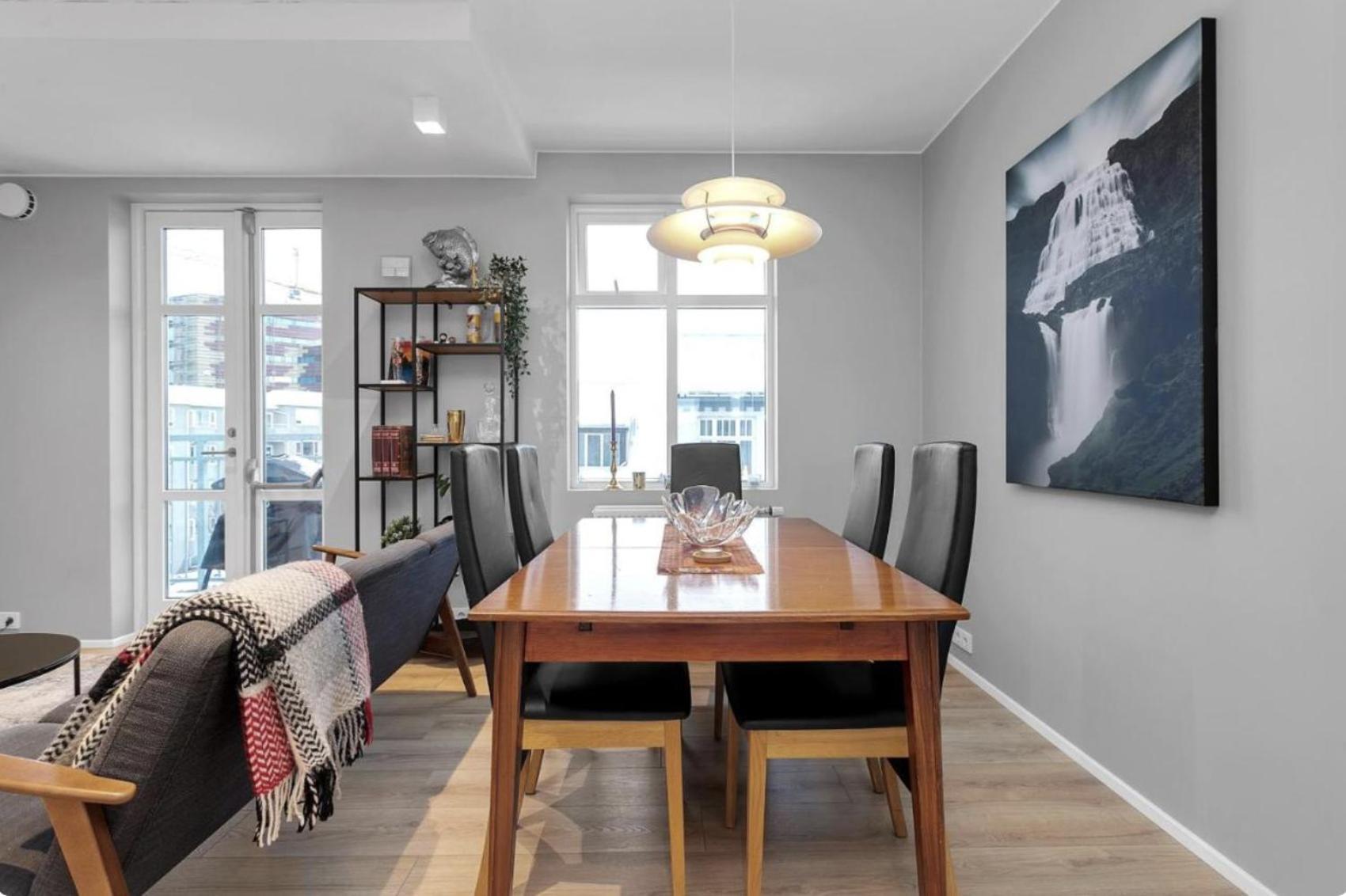 Cheerful Down Town Apartment Reykjavik Exterior photo