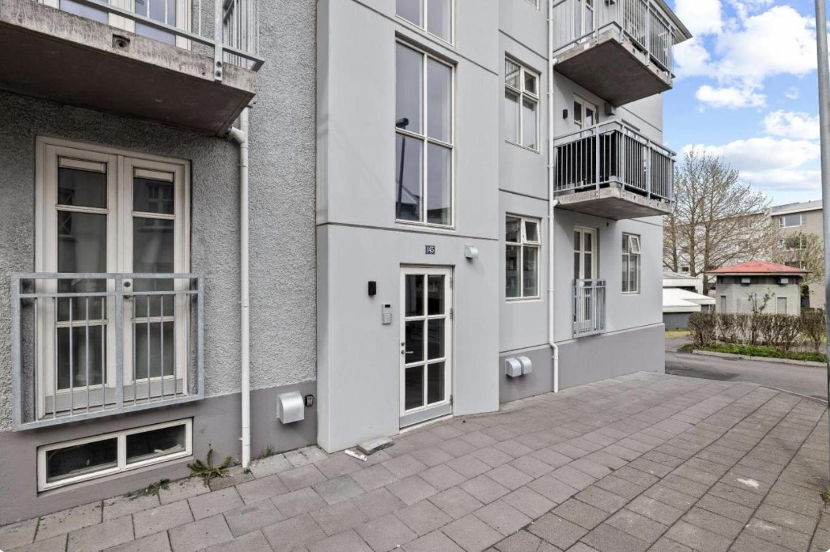 Cheerful Down Town Apartment Reykjavik Exterior photo